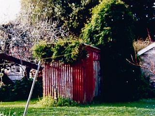 Williams House Paihia - the pumphouse seen in 1996